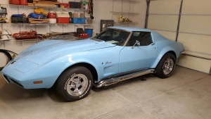 1973 CORVETTE STINGRAY WITH 454 PERFORMANCE ENGINE. 8505 MILES SHOWN VIN: 1Z37Z3S430280 (ALLOW 14 DAYS FOR TITLE TO BE DELIVERED)