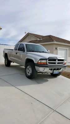 2002 DODGE DAKOTA PICK UP TRUCK. MILES 80,978 VIN: 1D7H632N73S146886 (ALLOW 14 DAYS FOR TITLE TO BE DELIVERED)