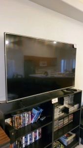 55 INCH LG TV