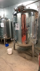 Bru-gear 18 BBL stainless steel fermenter (In side cooler)