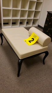 40 in BEIGE BENCH W/CUSHION