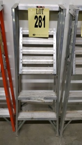 ALUMINUM 3ft STEP AND PLATFORM LADDER