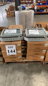 LOT OF (11) ASSTD AZZ LED LUMINAIRE FOR USE IN HAZARDOUS LOCATIONS: (6) 1-EXLHFL20LUT76EB & (5) LHFL15LUT76EB