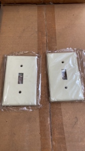 LOT OF (14,000) COOPER WALLPLATES ONE GANG FOR SINGLE TOGGLE SWITCH MODEL:213V-BOX