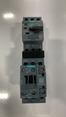 LOT OF (16) SIEMENS STARTER DOL MODEL:3RA21204EA270BB4