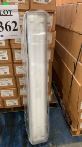 LOT OF (170) COOPER CROUSE HINDS PAULUHN HAZARDOUS AREA FLUORESCENT FIXTURE SEA PRO SERIES MODEL: SPP42870L (5 PALLETS)