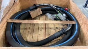 CRATE WITH CABLE AND HOSE