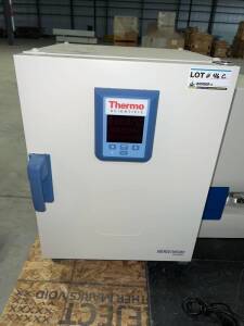 Thermo Scientific Heratherm Incubater Gravity Convection, General Protocol Oven