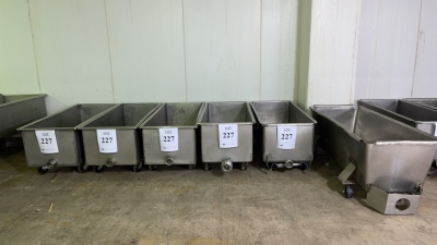 (6) STAINLESS STEEL TROUGHS WITH DRAIN APPROX.: 63" X 26" X 26" (MEAT CUTTING AREA)