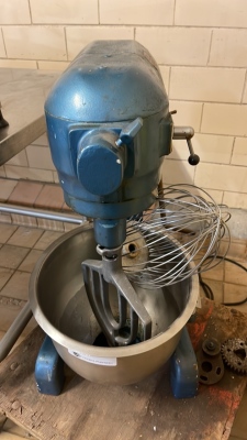 HOBART MODEL A-200 T MIXER WITH ACCESSORIES (NEEDS REPAIR) (BAKERY 1)