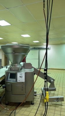 HANDTMANN VF 612 K VACUUM FILLER, WITH COLOR DISPLAY AND LIFTING DEVICE, S/N 22400 (2007) COMPANY TAG #2 (COOKING AREA)