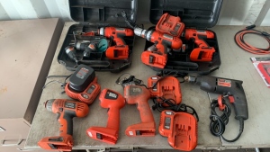 LOT OF ASST'D POWER TOOLS (4) DRILLS, (4) CHARGERS, (1) BATTERY, (1) POWER DRILL AND (2) FLASHLIGHT