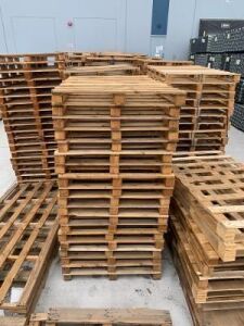 100 PALLETS 6FT X 3FT