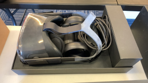 OCULUS QUEST ALL IN ONE VR GAMING HEADSET WITH CONTROLS AND CHARGER (LOCATION: CECILIA HALL)