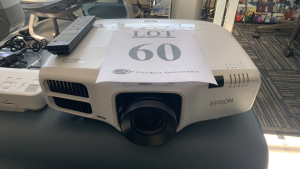 EPSON PROJECTOR MODEL: POWERLITE 5520W