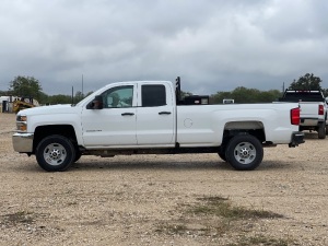 2019 CHEVY SILVERADO 2500 HD EXTENDED CAB/DOUBLE CAB TRUCK WITH 74,707 MILES, GOOSENECK AND BUMPER HITCH, TOW MIRRORS, BACK-UP CAMERA, LCD SCREEN, RKI TOOLBOX AND HEADACHE RACK, GASOLINE/ETHANOL, VIN# 2GC2CREG2K1236375