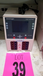 INVITROGEN CORPORATION ZP10001 ZOOM DUAL POWER SUPPLY