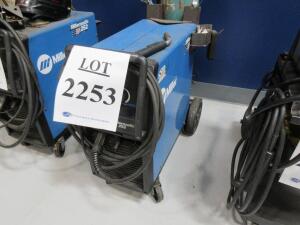 MILLER MILLERMATIC 252 WELDER, (NO TANK)