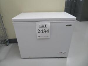 MAGIC CHEF CHEST FREEZER, MODEL: MHC7WZ