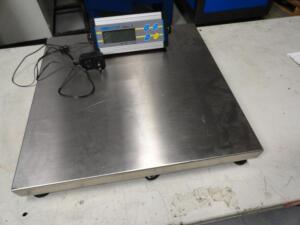 Adam Equipment digital scale, 19-1/2" x 19-1/2" platform, max 165lb x .05lb, 120v<br><br />