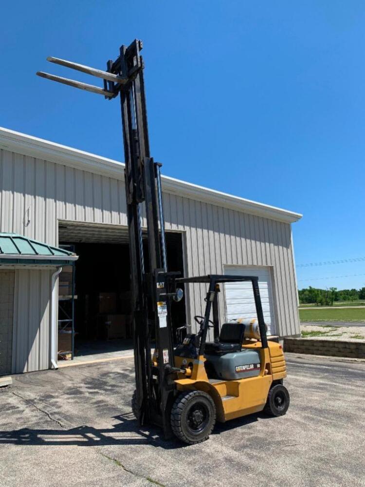 Caterpillar Model GP25 LP Forklift. Serial Number 5AM04387, LP Powered