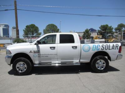 2015 DODGE RAM 2500 4X4 HEAVY DUTY CREW CAB PICKUP WITH 53,670 MILES, 6.7L CUMMINS TURBO DIESEL ENGINE 74-1/2" BED, DODGE OEM CHROME WHEELS WITH 35" T