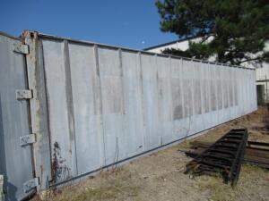 42' FOOT STORAGE CONTAINER WITH STEEL RAMP