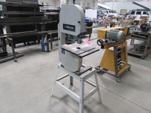 DELTA BS220LS 12'' BAND SAW WITH STAND ( LOCATED AT 1945 BURGUNDY PL ONTARIO CA 91761)