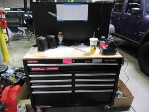HUSKY 46'' 9 DRW TOOL CHEST WITH WOOD TOP (NO TOOLS) ( LOCATED AT 4502 BRICKELL PRIVADO ONTARIO CA 91761)